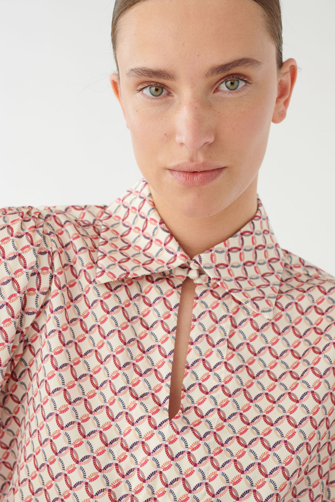 Dea Kuibal Kikki 0810124 Rays Pink Print Silk Stretch Silk Twill Blouse With Bow - Olivia Grace Fashion