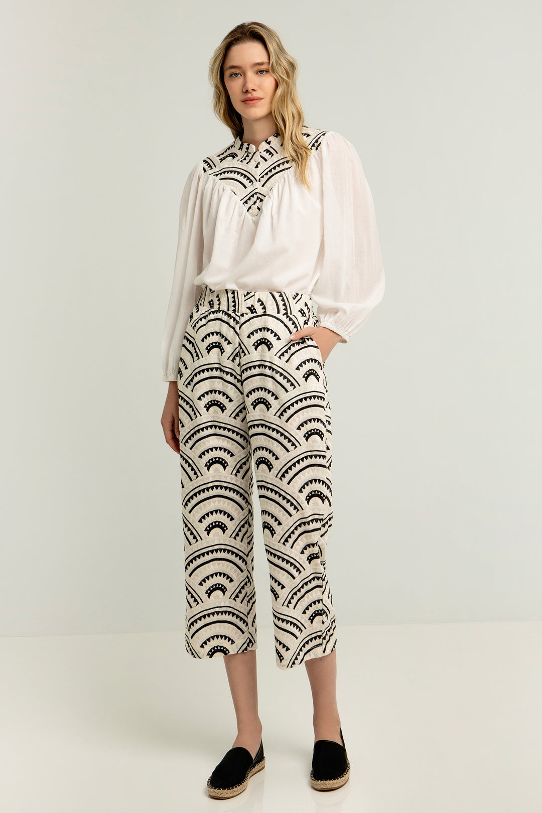 Greek Archaic Kori S25K-310332 Trousers White Black Ecru Print - Olivia Grace Fashion