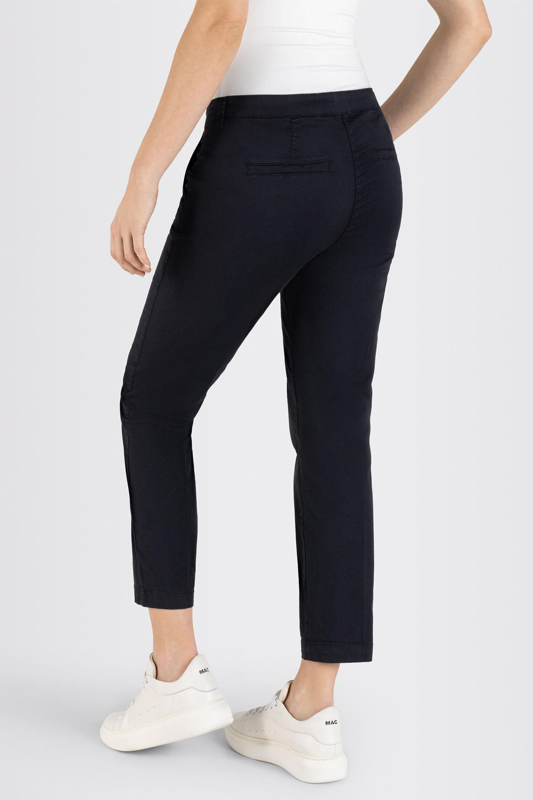 Mac Chino Trousers Dark Blue Authentic Stretch Gabardine 3075-00-0434L 198R - Olivia Grace Fashion