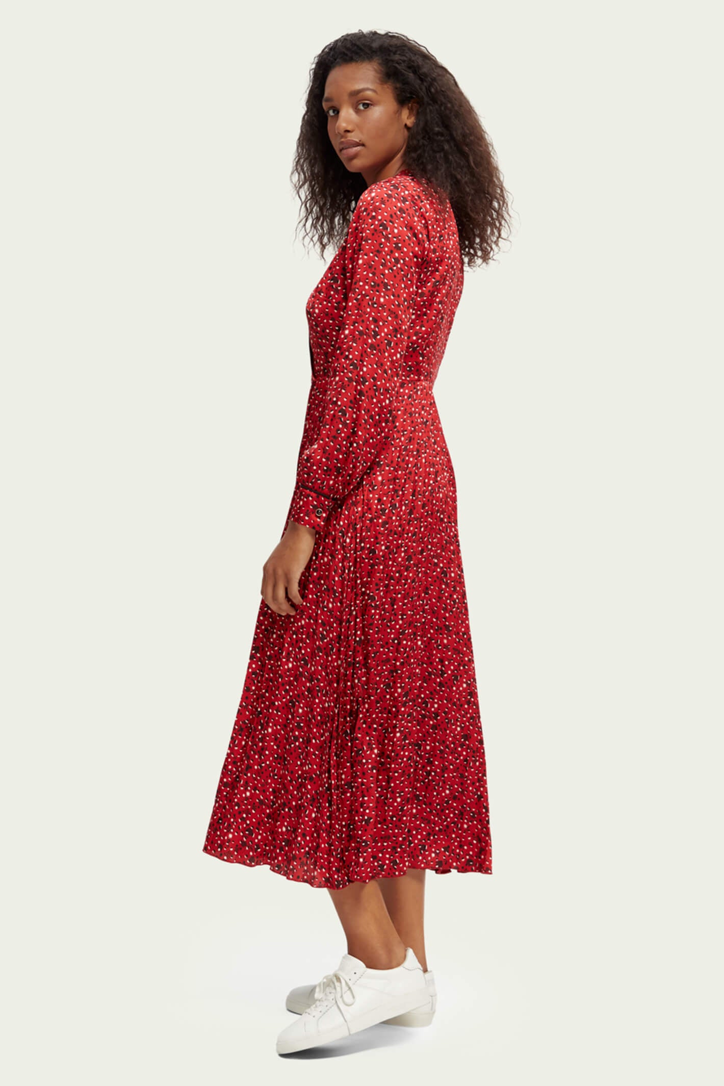 Red floral maxi on sale dress with sleeves